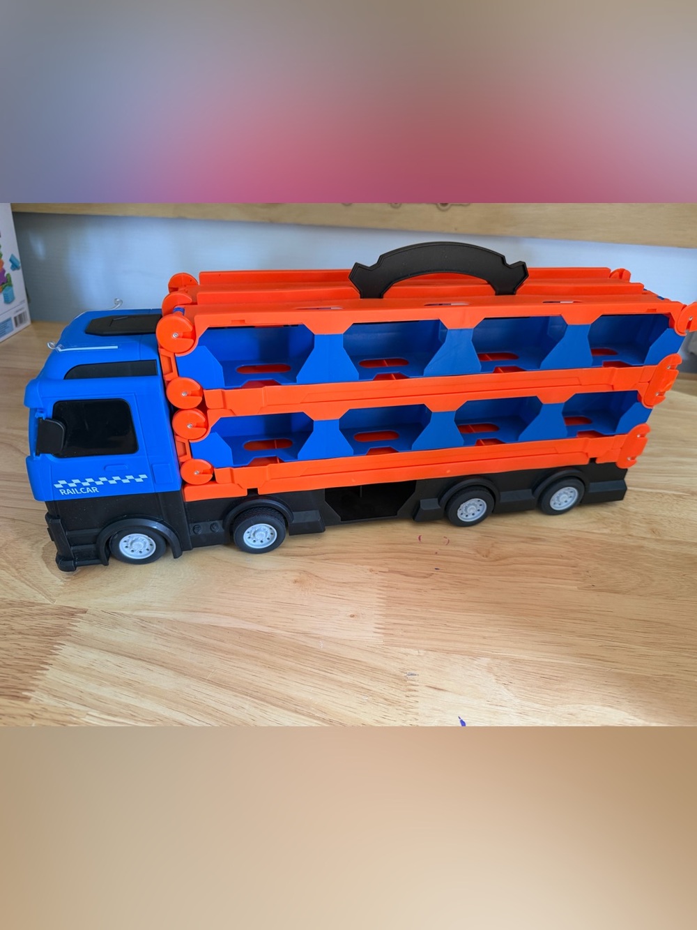Expandable Hot Wheels Car Carrier Truck in Blue and Orange